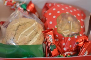 Packing and shipping cookies correctly ensures they'll get to where they need to be in one piece. Decorate your boxes to add a little extra holiday cheer.