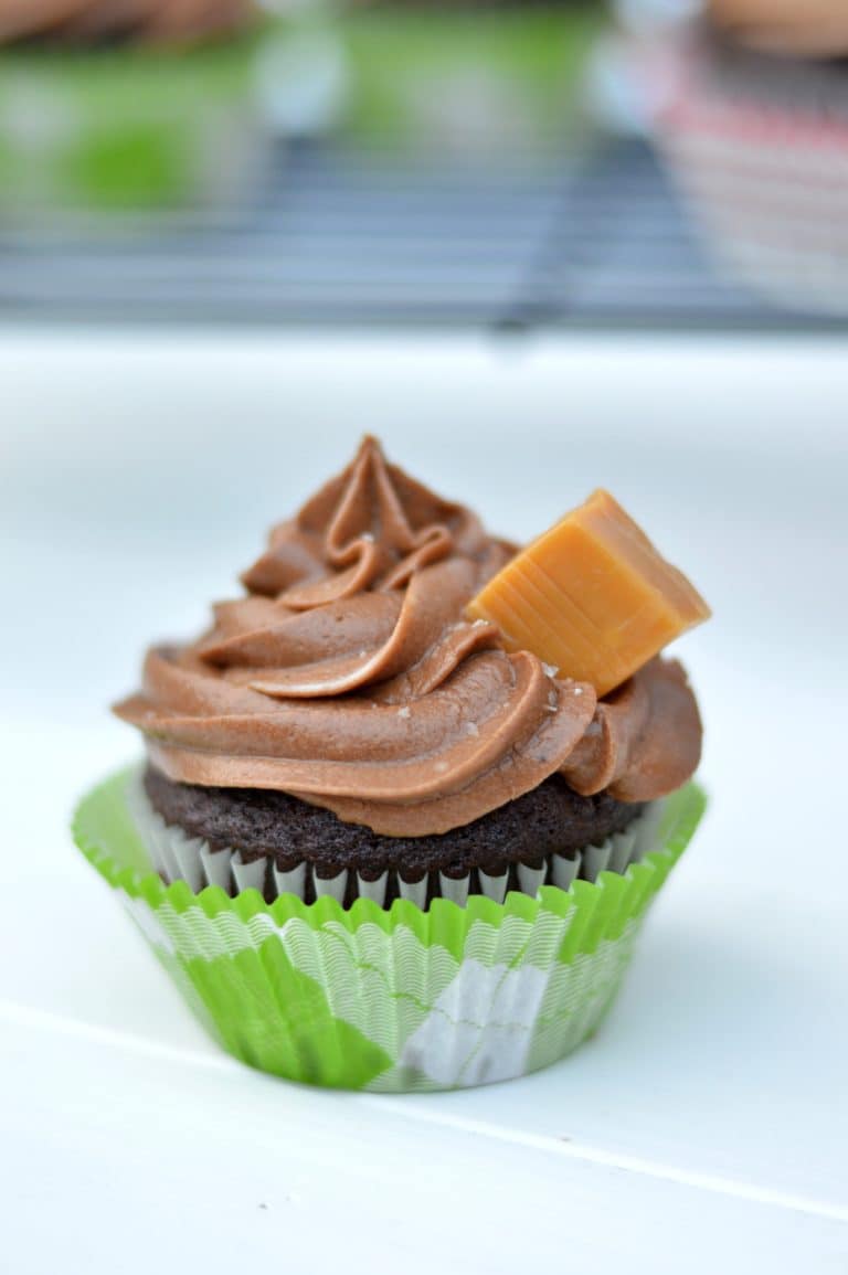 Homemade Mocha Cupcakes: Two Ways